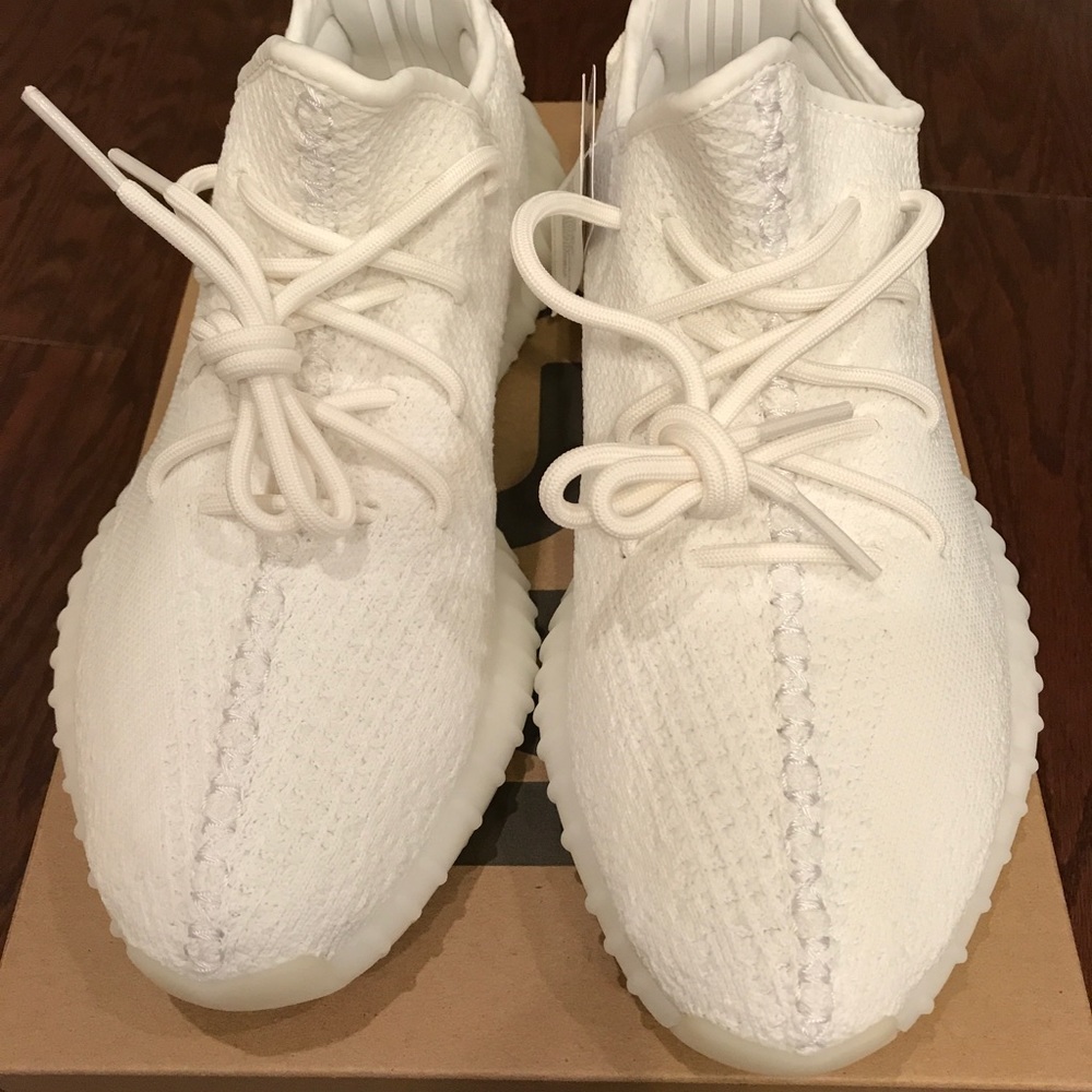 Yeezy Boost 350 V2 Triple White